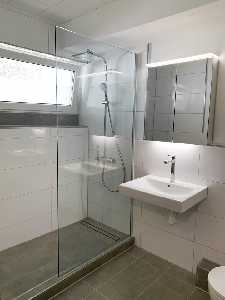 Elegantes Duschbad